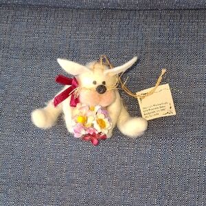 NWT Felted Wool Easter Bunny Ornament
